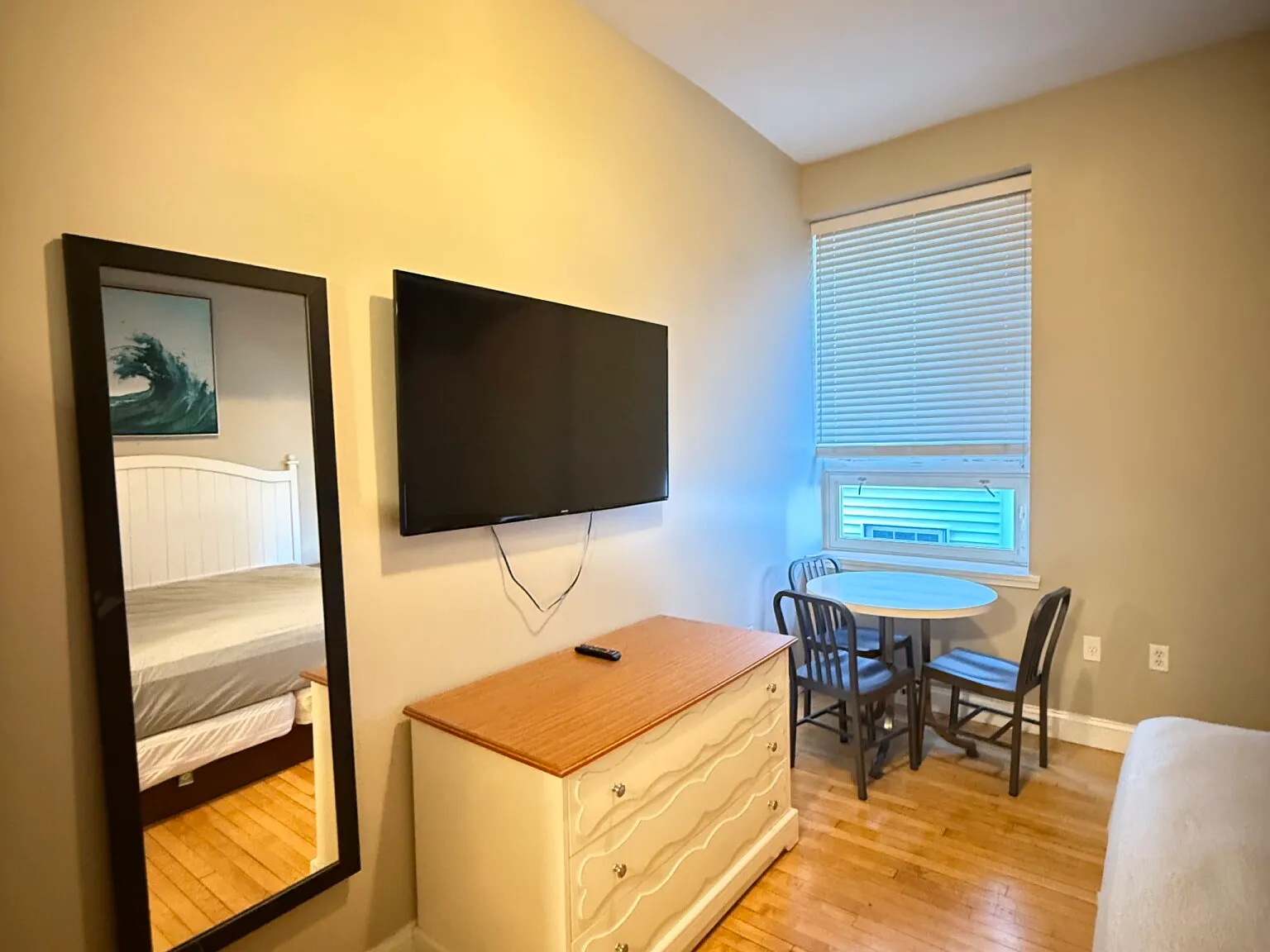 Studio, 1.0 bath, $1,800 — Photo 2