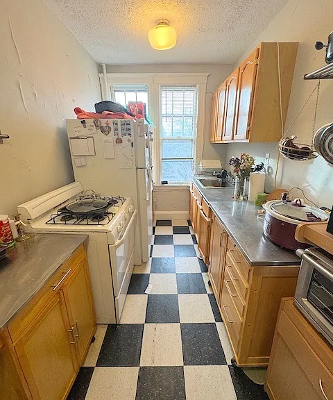 32 Sidlaw Rd #10 — Photo 1