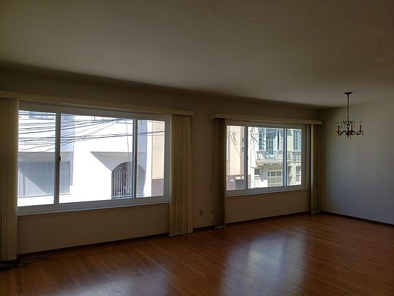 3rd image of 139 Bernard St