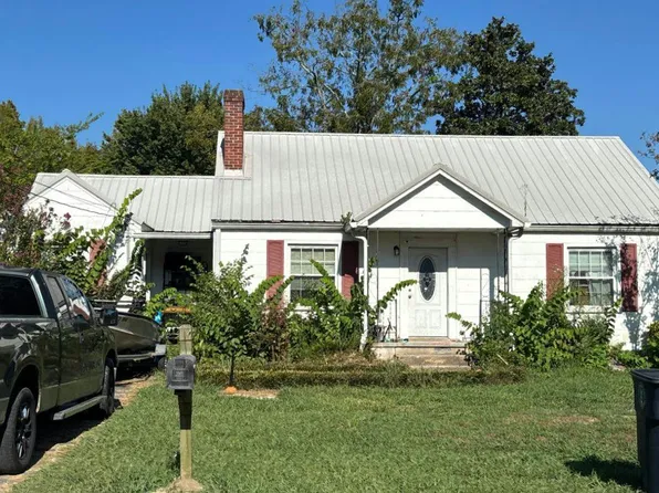 709 S Moore Rd, Chattanooga, TN 37412