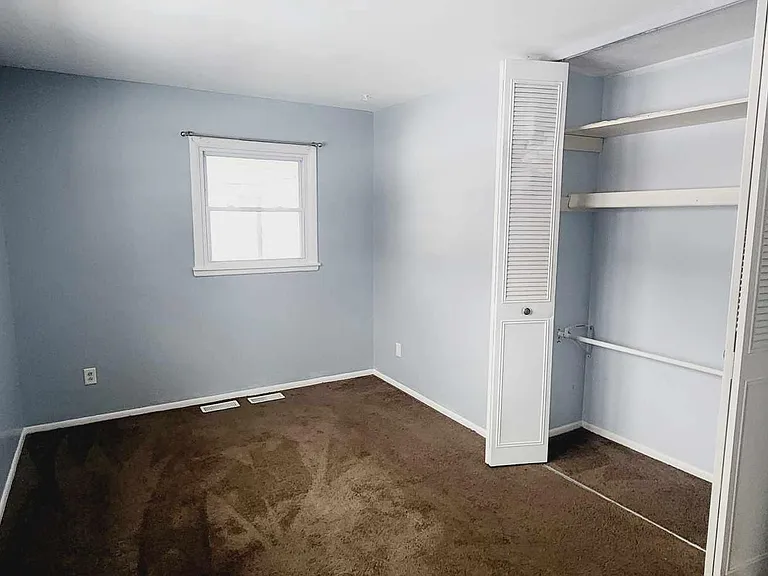 426 Dorset St — Photo 13