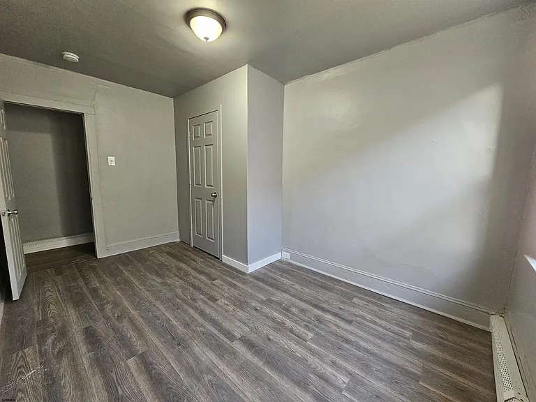 709 Adriatic Ave — Photo 12