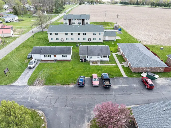 405 Rennaker St, La Fontaine, IN 46940