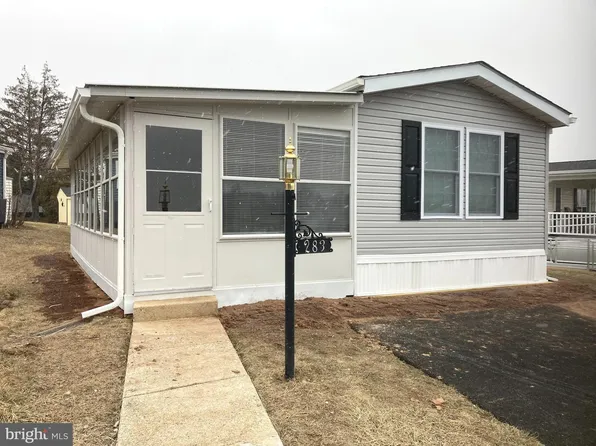 283 Winding Brook Run, North Wales, PA 19454