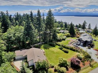 388 Susana Dr, Freeland, WA 98249