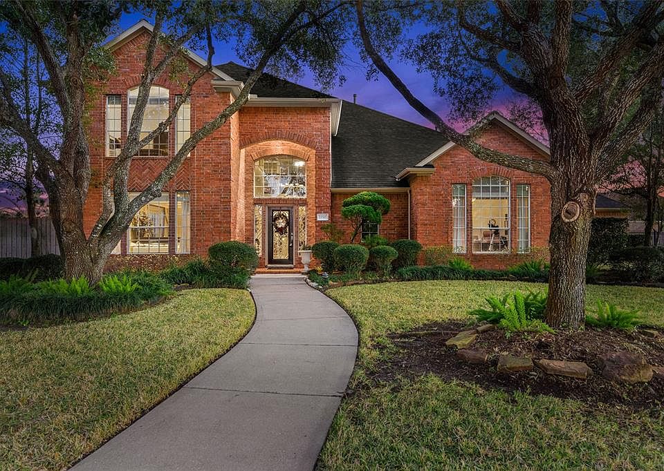 1st image of 22507 Wolfs Meadow Ln