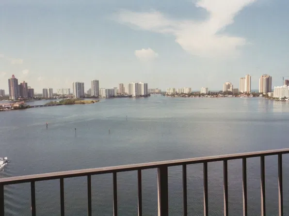 301 174th St APT 1503, Sunny Isles Beach, FL 33160
