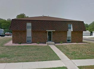 902 S Lawson St #1, Aberdeen, SD 57401