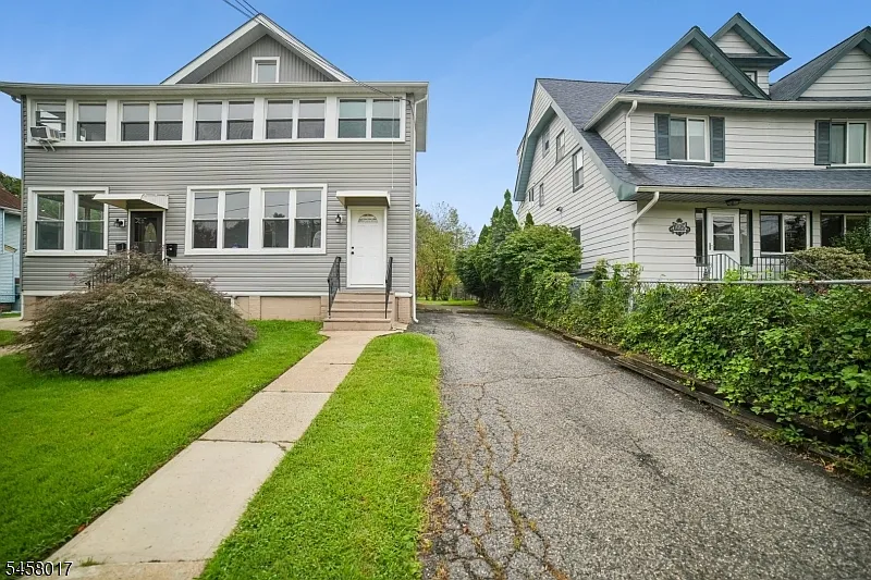 223 Walnut St