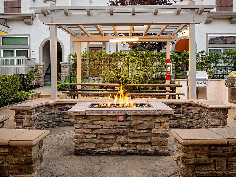 Fire pit
