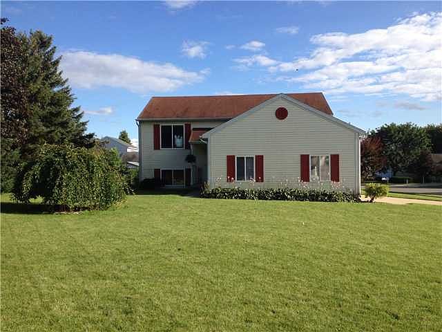 1st image of 105 Country Lake Dr