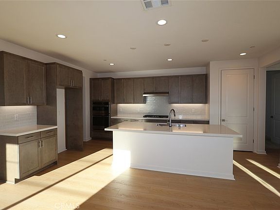 4th image of 28908 Vertex Way