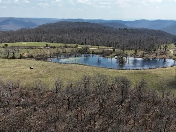 1 Bidville Rd, Winslow, AR 72959