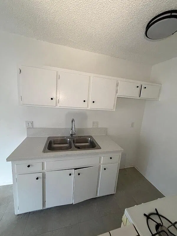 1812 W Sumac Ln — Photo 4
