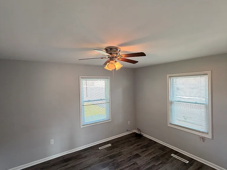 6633 McCook Ave — Photo 9