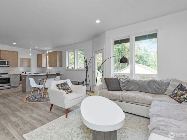 1009 Park Street, Friday Harbor, WA 98250