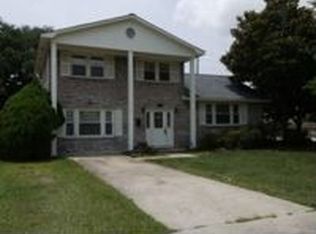 3895 Walnut St, North Charleston, SC 29405