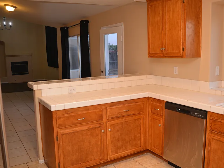 26527 Alta Ave — Photo 12