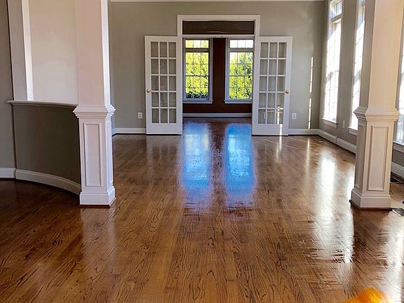 5th image of 1096 Mill Field Ct