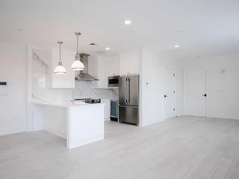 71 New St — Photo 17