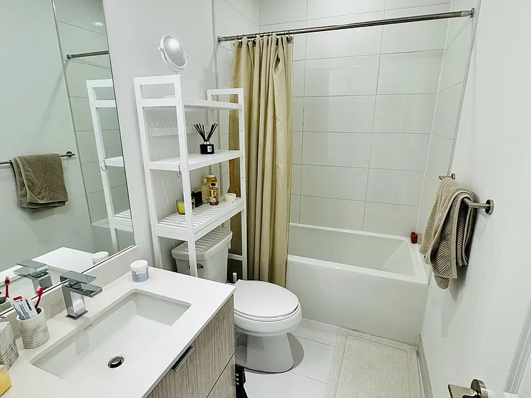 395 Bloor St E #2807 — Photo 20