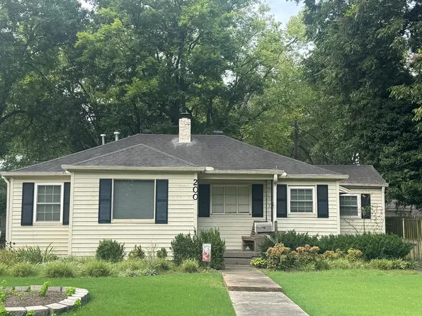 200 S Center Dr, West Memphis, AR 72301