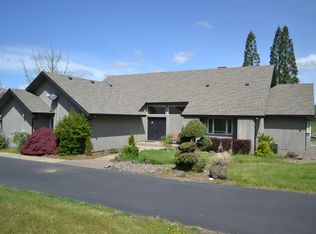 482 Winter Creek Ln, Roseburg, OR 97471