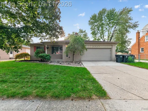 8933 Danzig St, Livonia, MI 48150