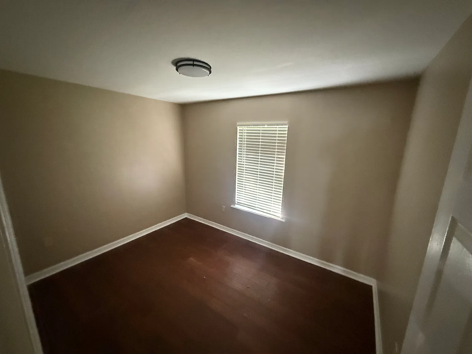 3 bed, 1106 sqft, $1,400 — Photo 3