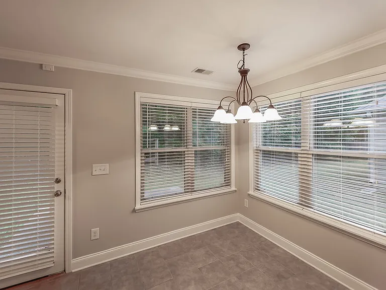 141 Stonebriar Dr — Photo 6