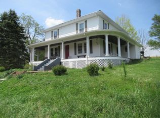 11283 Seneca Trl S, Lindside, WV 24951