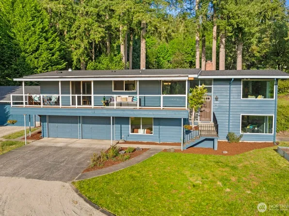 10121 Crescent Valley Drive NW, Gig Harbor, WA 98332