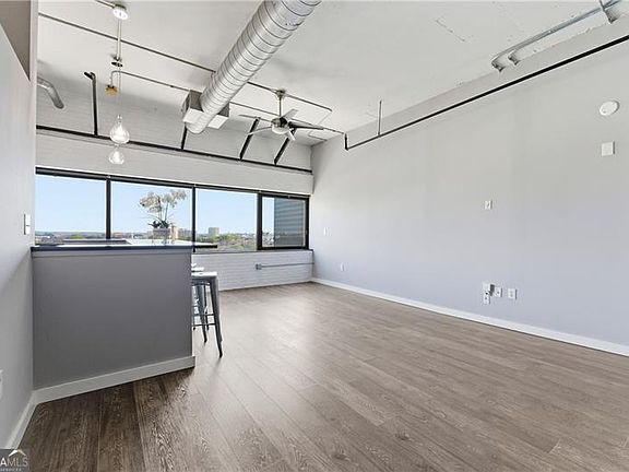 3rd image of 120 Ralph McGill Blvd NE APT 1009