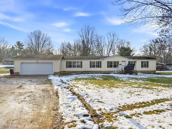 3228 Carper Ave, Akron, OH 44312