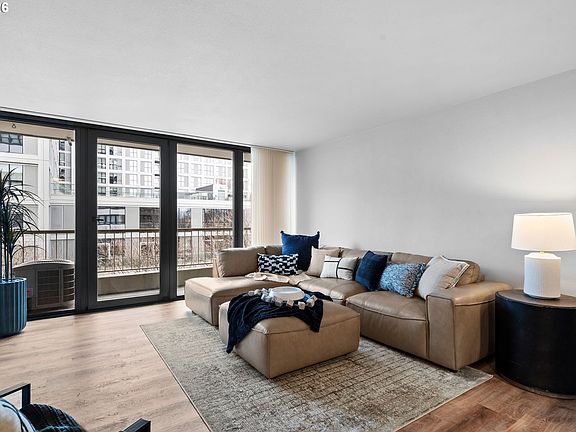 2nd image of 255 SW Harrison St APT 5C