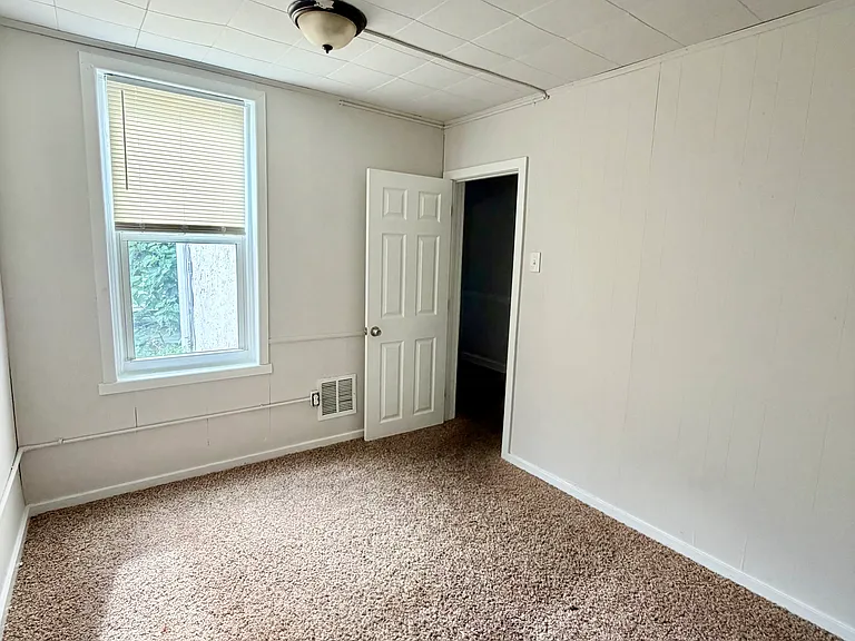 2054 E Stella St — Photo 9