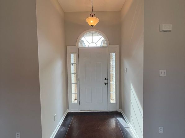 811 Rue Chateau Dupre Dr, Marion, AR 72364