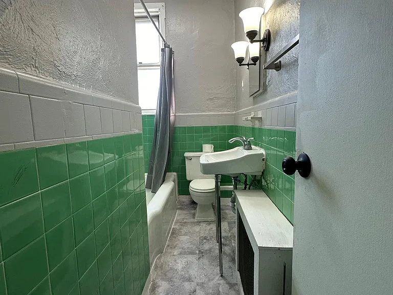 1148 Jackson St #2 — Photo 6