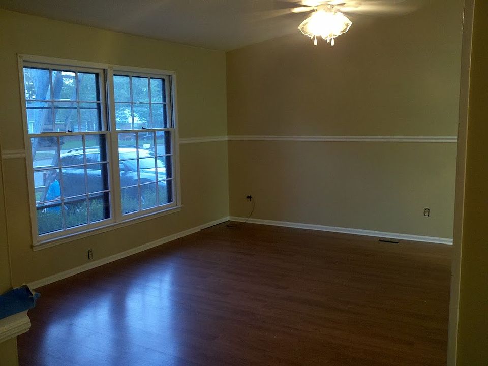 1st image of 900 Tipperary Dr