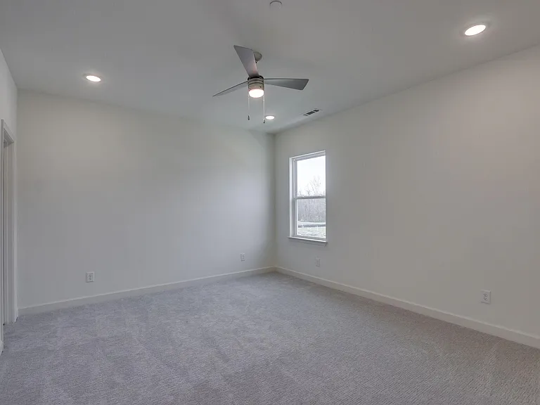 169 Bess Blvd — Photo 29