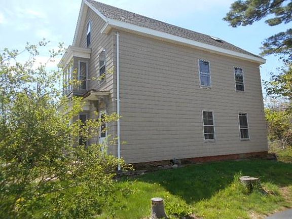 2nd image of 847 Plymouth St