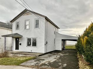 87 W 9th St, Oswego, NY 13126