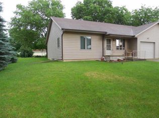 130 S 5th St, Akron, IA 51001