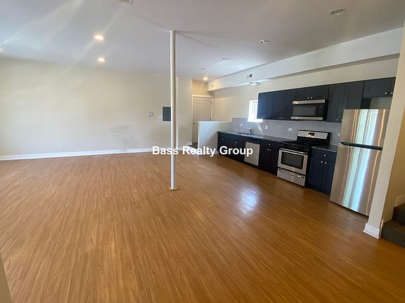 3rd image of 4463 N Lawrence Ave #W2