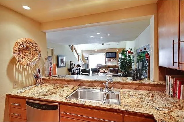 6244 Caminito Araya — Photo 4