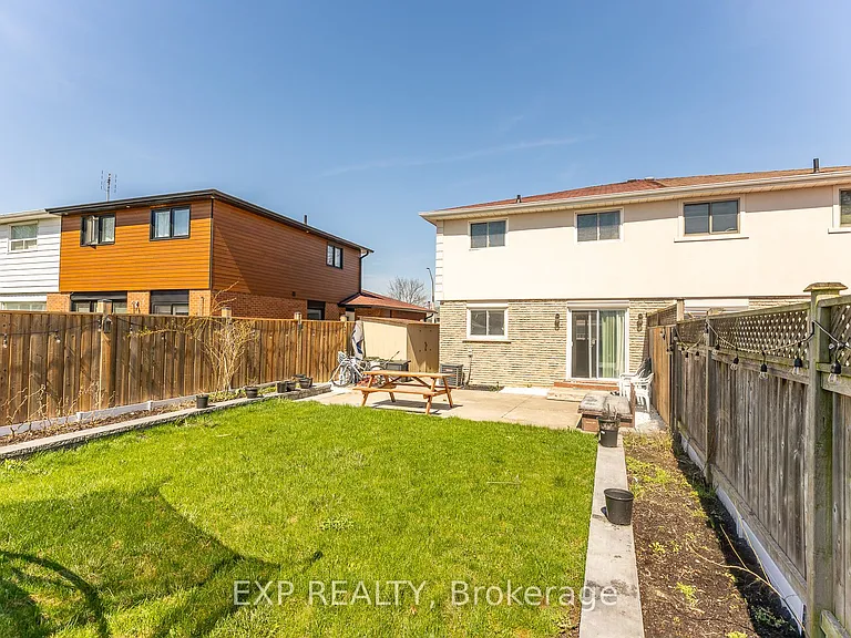 3270 Klaiman Dr — Photo 44