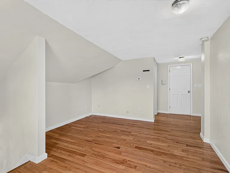 57 Linden Ave #3 — Photo 6
