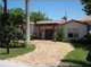 135 Hampton Ln, Key Biscayne, FL 33149