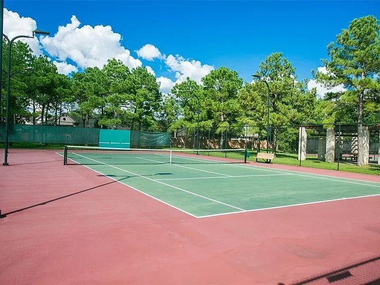 20502 Pioneer Bend Ct — Photo 36