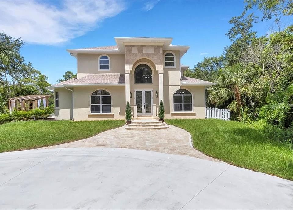 1st image of 3005 Desoto Rd